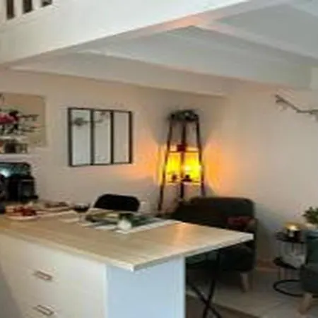 Apartmán Duplex De La Comedie, Hyper-centre